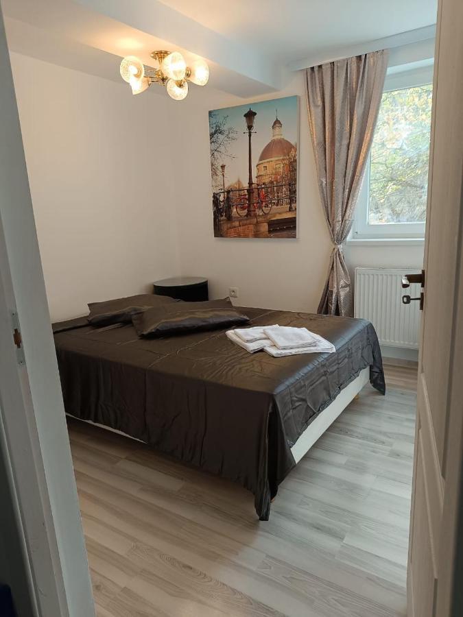 Viv Rosetti Hotel Iasi Luaran gambar